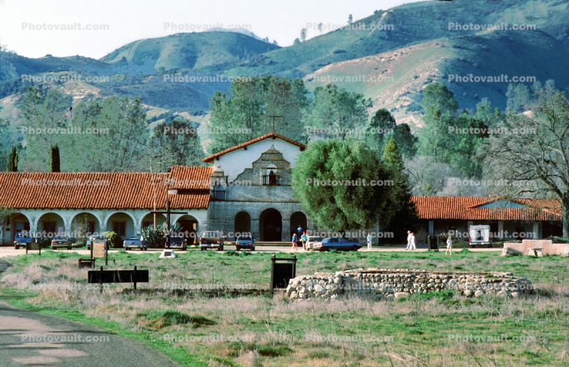 Hills, building, red roof, Mission San Antonio de Padua, California Mission System, 14 February 1988