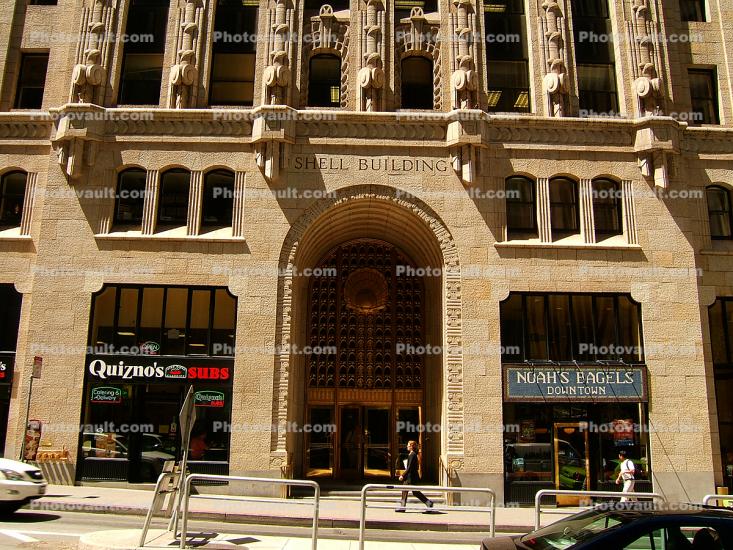 Noah's Bagels, Shell Building, 100 Bush Street, Financial District, Downtown, arch, Door, Doorway, Entrance, Entry Way, Entryway, Commercial Offices, Quizno's, June 2005