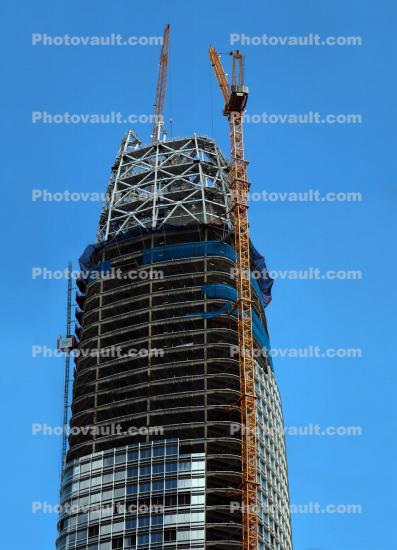 Salesforce Tower under Construction, 542 HC-L 18/36 Litronic luffing boom cranes, Highrise, skyscraper