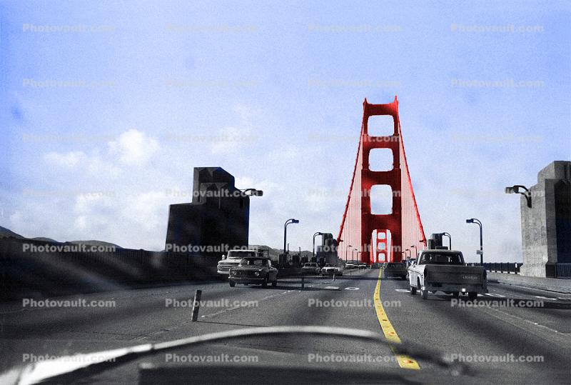 Cars on the Golden Gate Bridge, 1973, 1970s