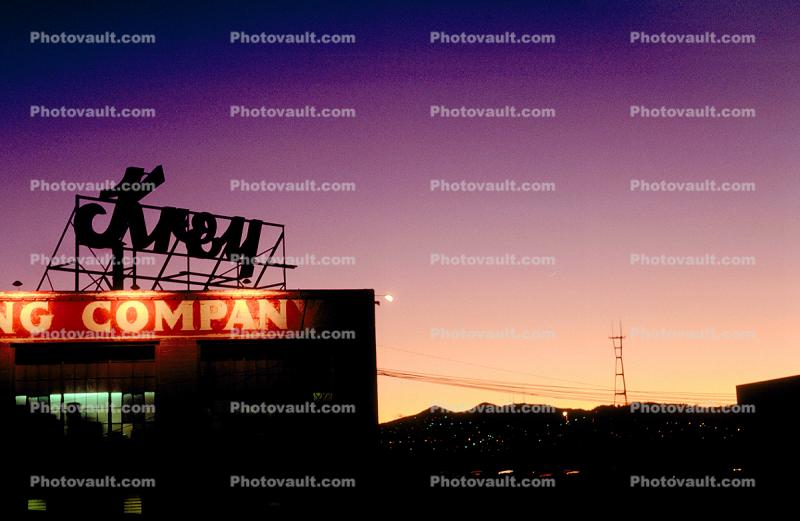 Krey, graphics, Sutro Tower, 7th street between Brannan and Bryant, Sunset, Sunclipse, building, detail