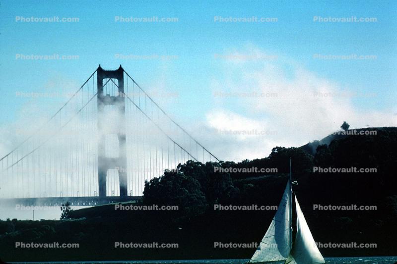 Golden Gate Bridge with the incoming Fog