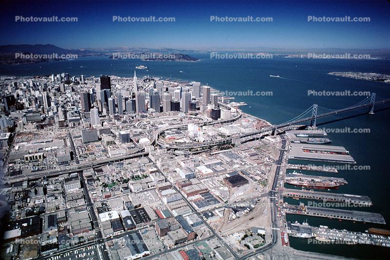 The Embarcadero, Cityscape, Skyline, Buildings, SOMA, Piers, Downtown, August 26 1981, 1980s