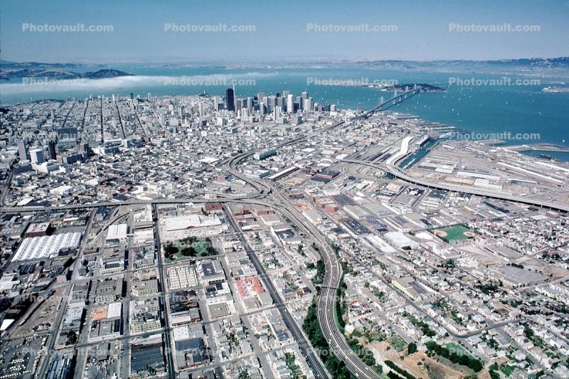 Highway 101, Interstate Highway I-80, SOMA, Mission Bay, Potrero Hill, General Hospital, downtown, buildings, home, house, residential, housing