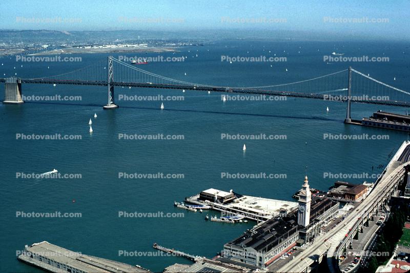 Embaracadero, San Francisco Oakland Bay Bridge, Dock