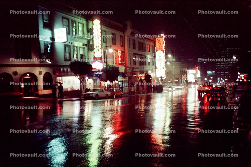 Broadway street, North-Beach, Precipitation, Nighttime