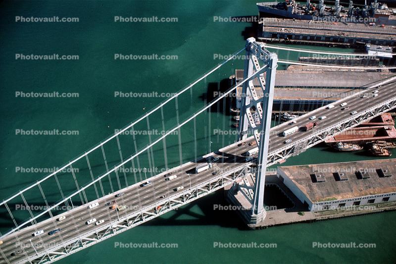 San Francisco Oakland Bay Bridge, Piers