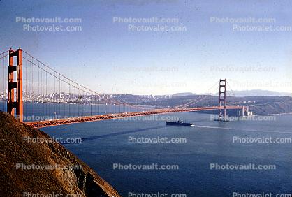 Golden Gate Bridge, 1950s