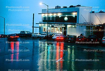 old Cliff House, rain, storm, night, Nightime, Exterior, Outdoors, Outside, wet, slippery, inclement weather, bad, Rainy, Bad Driving Conditions, Dangerous, Precipitation, Nighttime, Cliff-House, Cars, automobile, vehicles