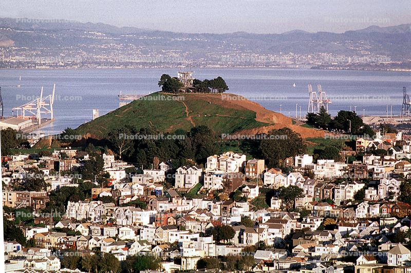 Bernal Heights Tower, mountain, hill, mound, cranes, buildings, from Twin Peaks