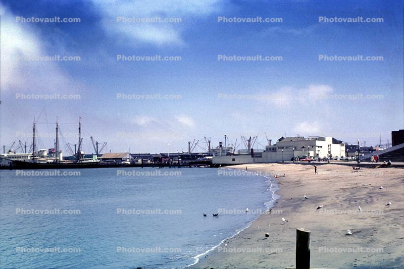 beach, sand, Hyde Street Pier, Aquatic Park, August 1966, 1960s