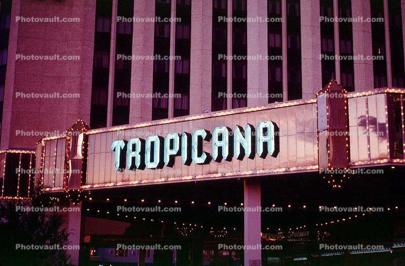 Tropicana, Casino
