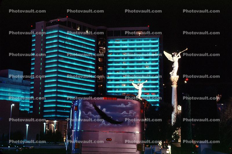 Herald Tumpet Angels, Caesers Palace, neon lights