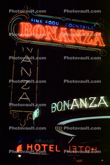 Bonanza, Fine Food, Cocktails, Hotel, Night, Nighttime, Signage, neon lights