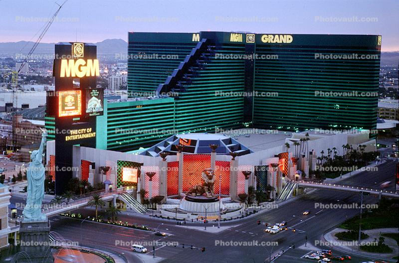 MGM Hotel, Casino, Cityscape, Buildings, Skyline