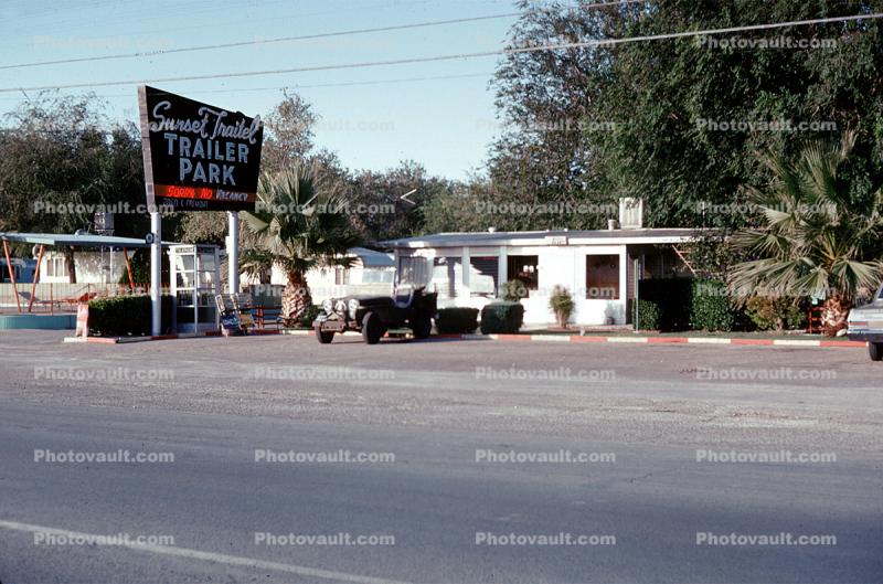 Sunset Traitel, Trailer Park, Jeep, 1967, 1960s