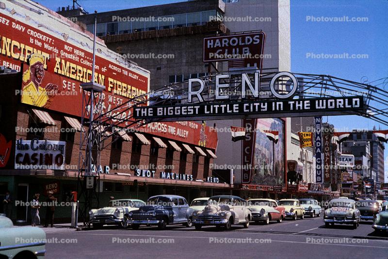 Reno Arch, Cars, automobile, vehicles, Sign, Downtown, street, road, 1950s