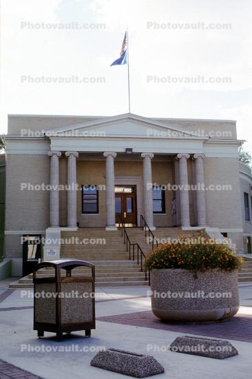 Pershing County Courthouse, government building, trash can, columns, Lovelock