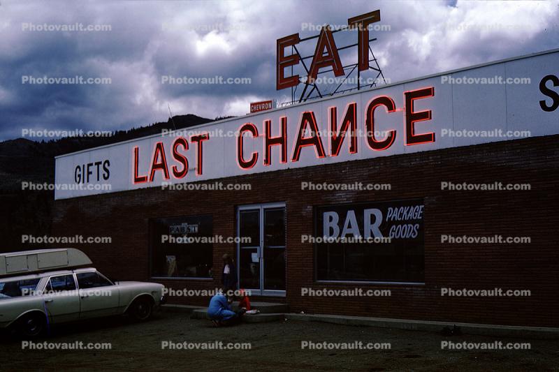 Last Chance Eats, car, station wagon