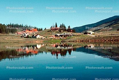 Lake, Reflection, Shore, hills, buildings, Homes, houses, village, Dillon Reservoir, Summit County, reflection