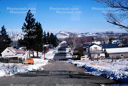 Home, House, snowy roads, street, ice, cold, mountains, Del Norte