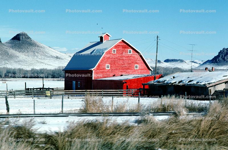 Barn, fields, cold, ice, snow, mountains, hills, building, rural