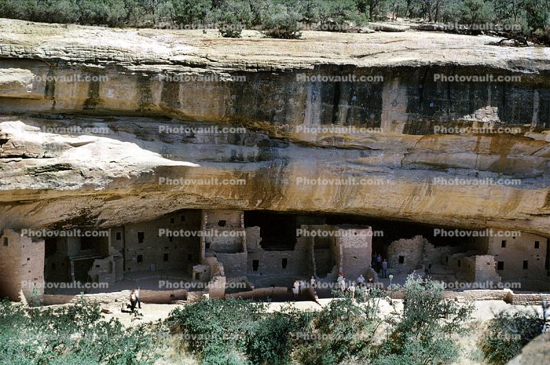 Mesa Verde Cliff Dwellings, Cliff-hanging Architecture