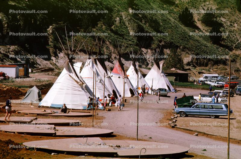 Teepees, cars, station wagon, 1960s