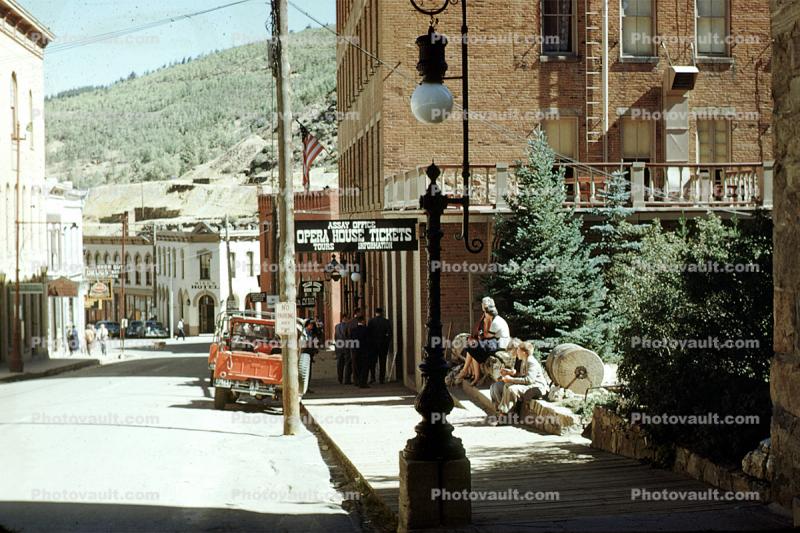 Mine's Hotel, Golden, 1950s