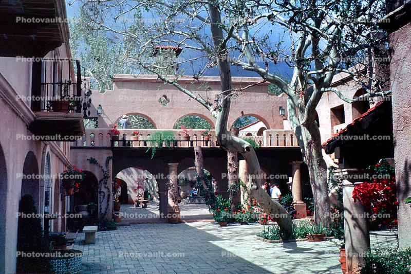 Tlaquepaque Arts & Crafts Village, Buildings, Shops, balcony, trees, Sedona, 1976, 1970s