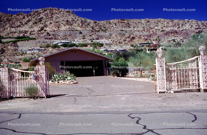Home, House, gate, mountain, Mansion, building, driveway