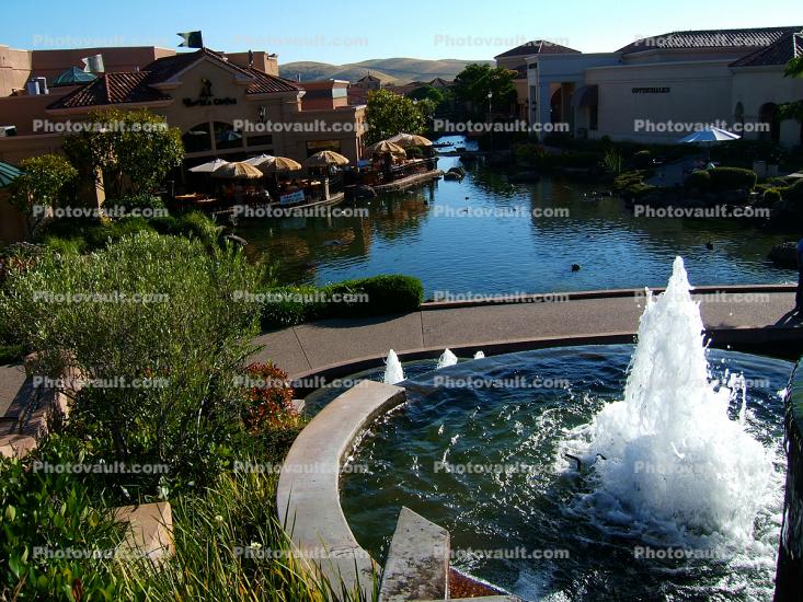 Blackhawk Plaza, Water Fountain, aquatics, pond, lake, water, path, buildings, shops, 3 July 2005