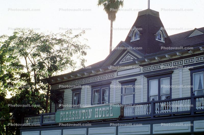 Pleasanton Hotel building, landmark, Police Headquarters, 2 November 1983