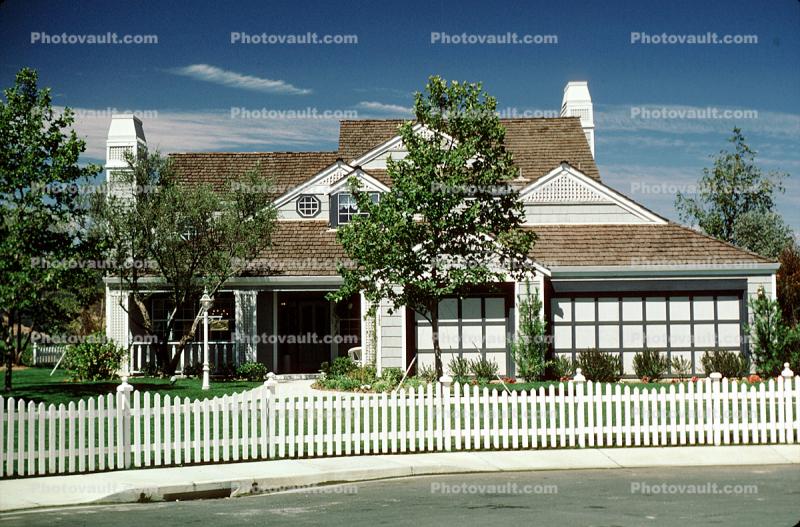 House, Single Family Dwelling Unit, 24 August 1985
