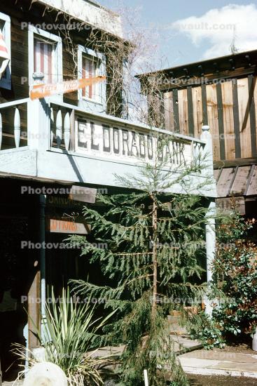 El Dorado Bank, Wild West structure, March 1974