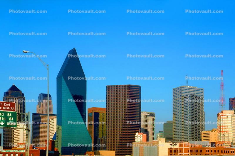 Downtown Dallas buildings, skyline, Fountain Place, 23 March 1993