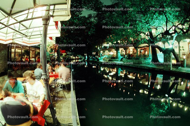 Paseo del Rio - the Riverwalk, San Antonio, 24 March 1993