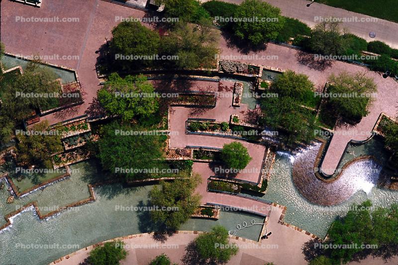 Zig Zag Water Fountain, aquatics, arc, path, walkway, garden, San Antonio, 25 March 1993
