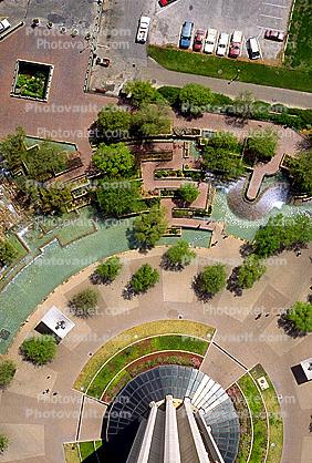Footbridge, arc, cars, path, walkway, garden, lawn, Water Fountain, aquatics, San Antonio, 25 March 1993