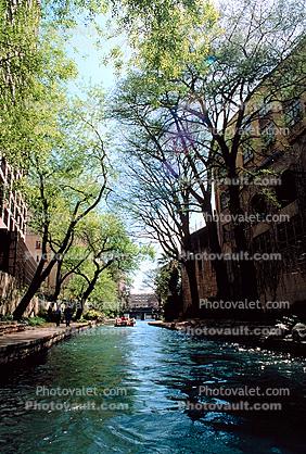 River, stream, buildings, trees, the Riverwalk, San Antonio, 25 March 1993