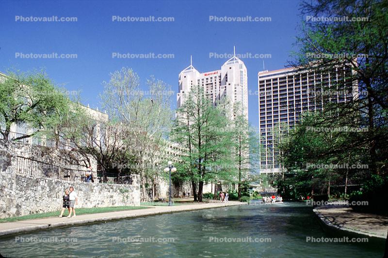 Marriot Hotel, river, walkway, highrise, building, Paseo del Rio, the Riverwalk, San Antonio, 25 March 1993