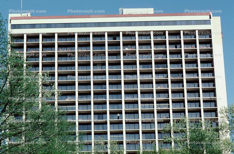 Building, Paseo del Rio, the Riverwalk, San Antonio, 25 March 1993
