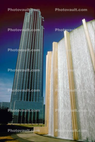 Williams Tower and Water Wall, Houston, 3 January 1994