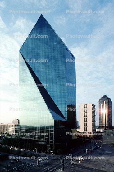Fountain Place, Downtown buildings, Garden, glass skyscraper, 21 May 1995
