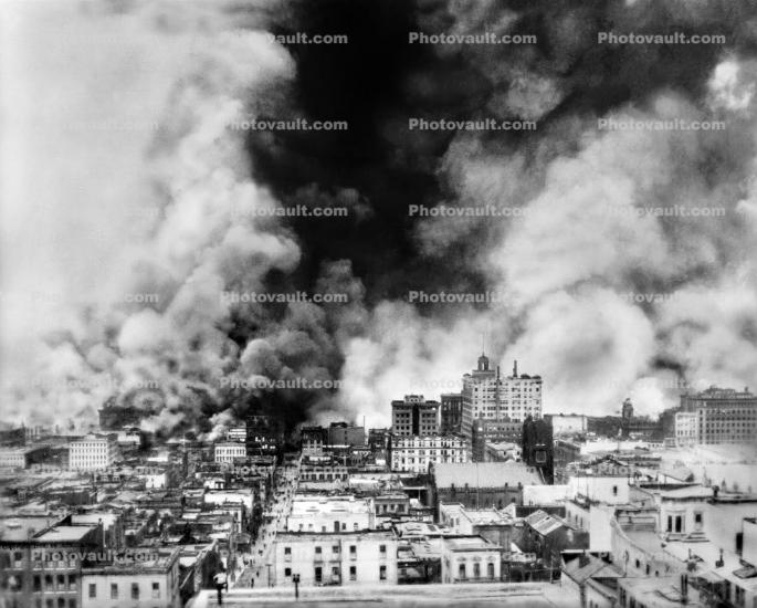 Fire, smoke, buildings, 1906 San Francisco Earthquake