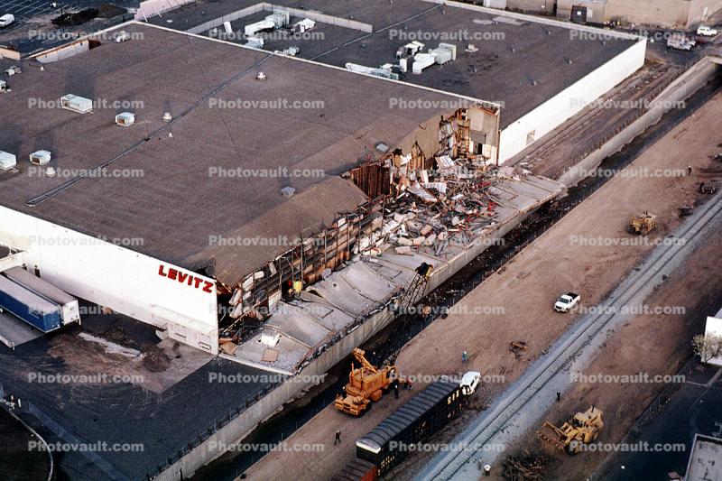 Levitz Store, Shopping Center, Building Collapse, Warehouse, Northridge Earthquake Jan 1994, mall
