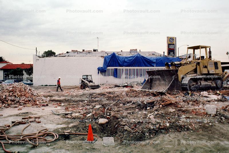 Building Collapse, front loader tractor, Northridge Earthquake Jan 1994, Earthmoving, Earthmover