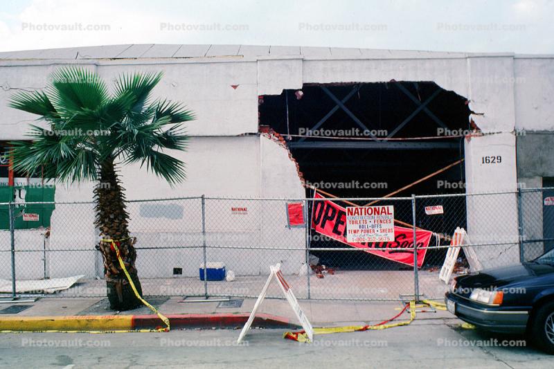 1629, Northridge Earthquake Jan 1994, Building Collapse
