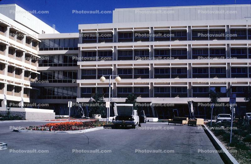 Olive View Hospital UCLA Medical Center, building, Sylmar, 1971 San Fernando Valley Earthquake