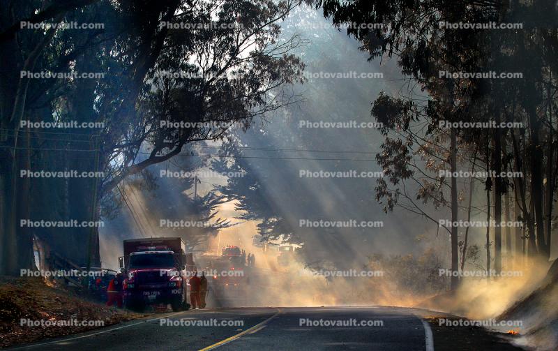light beams, ray, Bodega Highway, Firefighters, Smoke